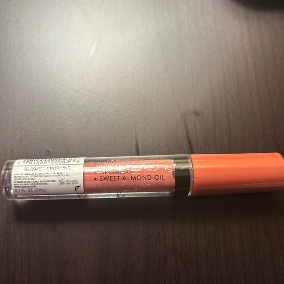 LA Girl Luminous Lip Gloss - Coral - Picture 4 of 4